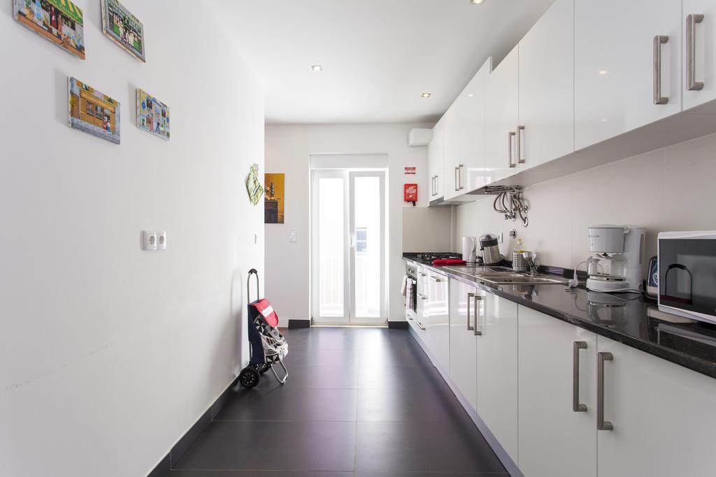 Joivy Joyful 2Br Apt With Terrace Nearby Sao Bento Palace Lissabon Exterior foto