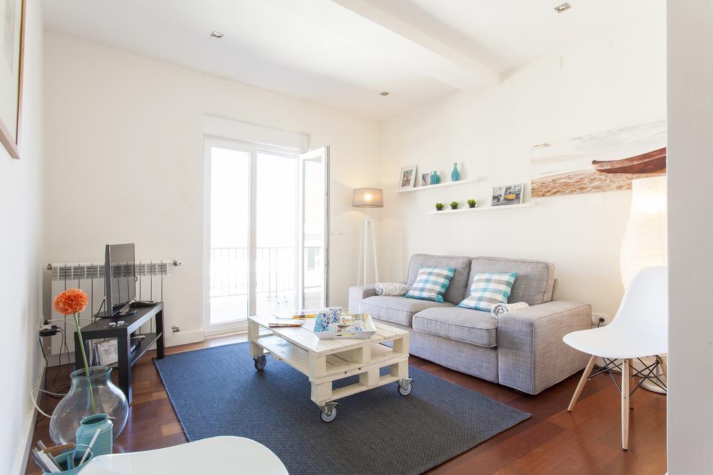 Joivy Joyful 2Br Apt With Terrace Nearby Sao Bento Palace Lissabon Zimmer foto
